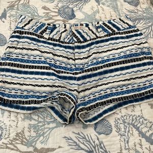 GAP city short 3 inch